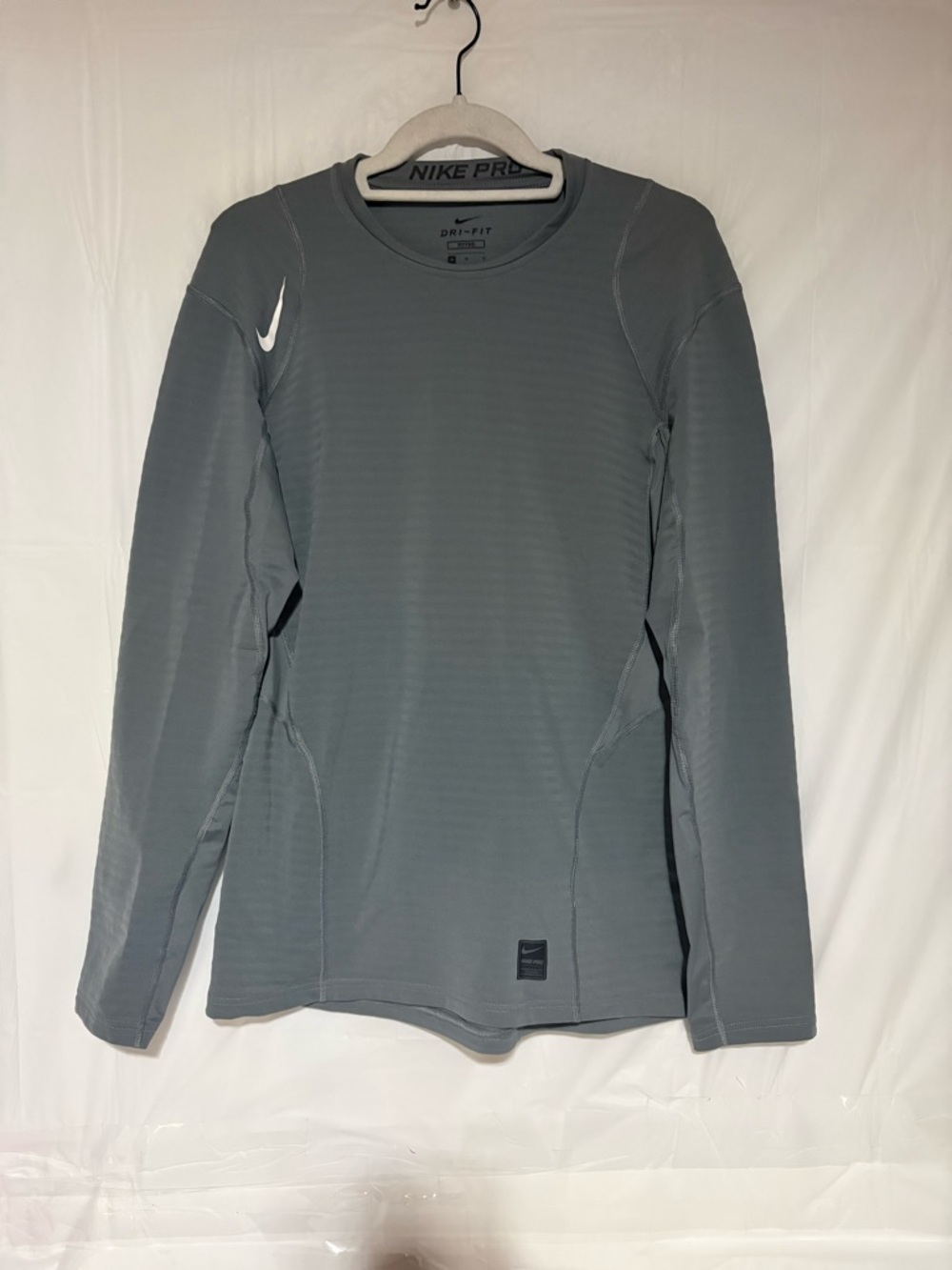 Nike Men’s Dri-FIT Long Sleeve Performance Shirt - Gray